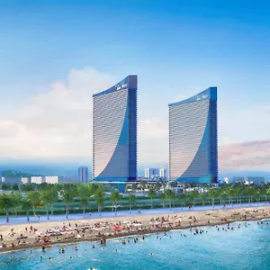 Апарт-отель Orbi City Twin Towers Aparthotel, Батуми